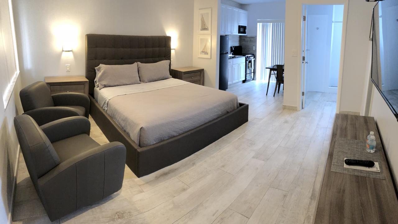 Elizabeth House Inn Deerfield Beach Bagian luar foto